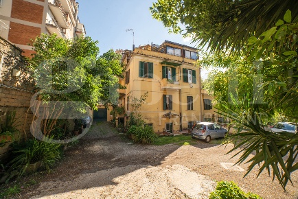 Foto Appartamento in Silvio d'Amico, Roma Marconi di 73 m² con 2 locali