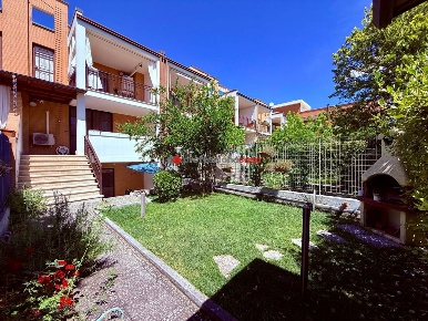 Foto Villa a schiera in Via Giuseppe La Torre 69, Foggia Comparto Biccari