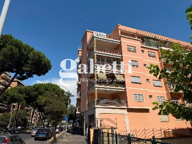 Foto Appartamento in Via PRENESTINA 388, Roma Centocelle di 89 m²