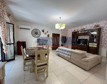 Foto Appartamento in Via X Marzo 108g, Modugno di 120 m² con 3 locali