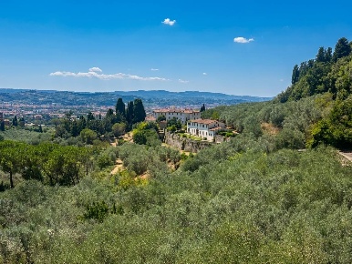 Foto Appartamento a Firenze Settignano di 200 m² con 7 locali in vendita