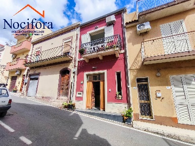 Foto Casa indipendente in via bentivegna 30, Nizza di Sicilia di 222 m²