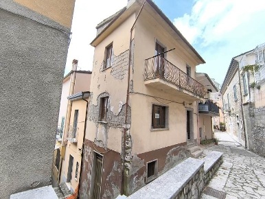 Foto Case semi ndipendenti in via gelso 83040, Gesualdo di 56 m² in vendita