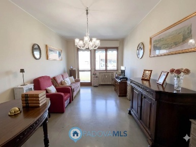 Foto Appartamento a Padova Santa Rita di 122 m² con 3 locali in vendita