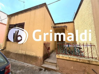 Foto Villa singola in Via Leonardo Da Vinci, Tuglie di 110 m² con 3 locali