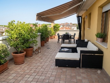 Foto Appartamento in Via Pozzuolo del Friuli 5, Lignano Sabbiadoro Centro