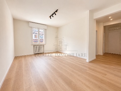 Foto Appartamento in Via Giuseppe Gibellini 31, Modena di 130 m² in vendita