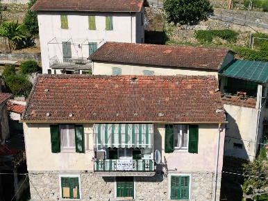 Foto Appartamento in Via Domenico Tempesta 36, Ventimiglia di 98 m²