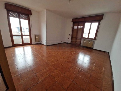 Foto Appartamento in Piazza Risorgimento, Cremona Sant'Ambrogio di 143 m²