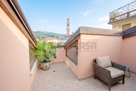 Foto Appartamento in via Camillo Benso Conte di Cavour 16, Centro di 115 m²