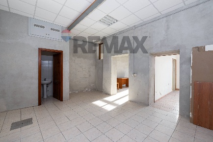 Foto Magazzino in via filippo turati 46, Monterotondo Borgo Novo di 60 m²