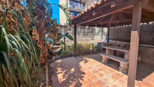 Foto Casa indipendente in Via Petrella 121, Catania Picanello di 220 m²