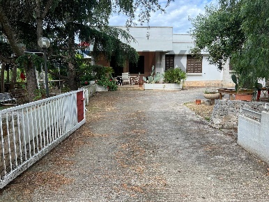 Foto Villa unifamiliare in C.da Cozzana 428, Monopoli di 121 m² in vendita