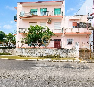 Foto Appartamento in Via Don Giovanni Minzoni 39/41, Brindisi di 500 m²