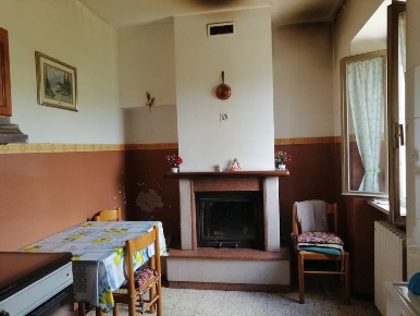 Foto Rustico in Via Fochiusa est 27, Serra San Quirico di 130 m² in vendita