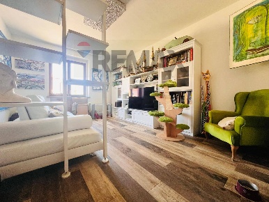 Foto Appartamento in Piazza G. Fulvio 24, Castellina Marittima di 65 m²
