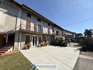 Foto Appartamento a Passirano Centro di 68 m² con 2 locali in vendita