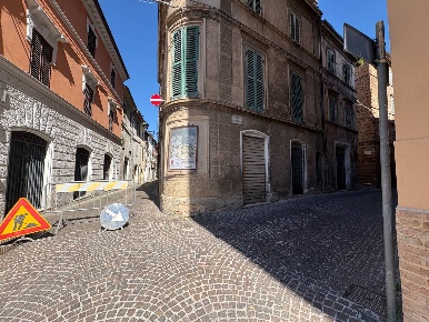 Foto Appartamento in VIA ROMA 4, Cerreto d'Esi Centro di 140 m² in vendita