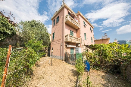 Foto Appartamento in Salita Murta 1, Genova Bolzaneto di 60 m² con 2 locali