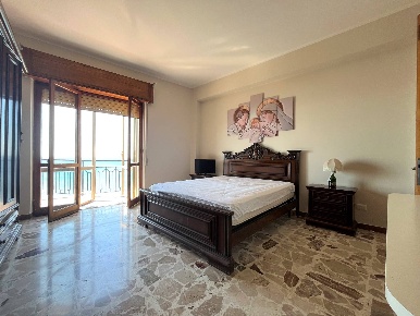 Foto Stanza in Via Barletta 12, Catanzaro Catanzaro Lido di 105 m²