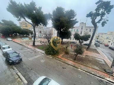 Foto Appartamento in Piazza del salento 5, Brindisi Commenda di 78 m²