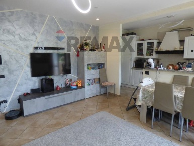 Foto Appartamento in via Mazzini 26, Rancio Valcuvia Centro di 100 m²