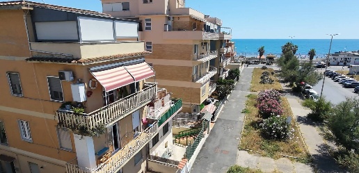 Foto Appartamento in Viale Delle Repubbliche Marinare, Roma Ostia Ponente
