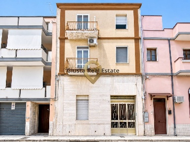 Foto Appartamento in udine 22, Brindisi Centro Storico di 82 m² in vendita