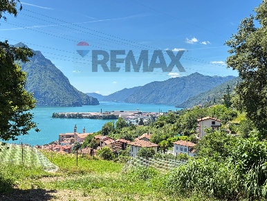 Foto Terreno residenziale in via Davine snc, Lovere di 1100 m² in vendita