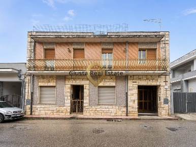 Foto Appartamento in via Liguria 57, San Pietro Vernotico Centro di 202 m²