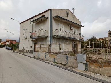 Foto Casa indipendente in Via La Loggia 87, Aragona di 270 m² con 13 locali