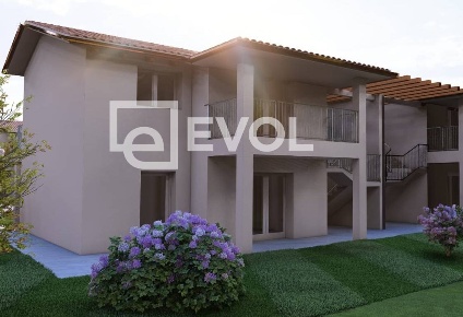 Foto Villa a schiera in C.so San Valentino 22, Ronchis di 150 m² in vendita