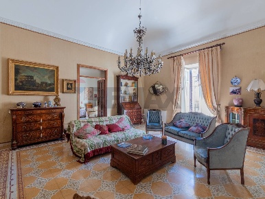 Foto Appartamento in Corso 6 Aprile 165, Alcamo Centro di 170 m² in vendita
