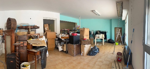 Foto Locale commerciale a Albisola Superiore Centro di 78 m² con 3 locali