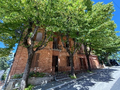 Foto Case semi ndipendenti in Viale Roma 15, Ancarano di 336 m² in vendita