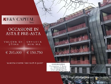 Foto Appartamento in Piazza solferino, Pinerolo Centro di 95 m² in vendita