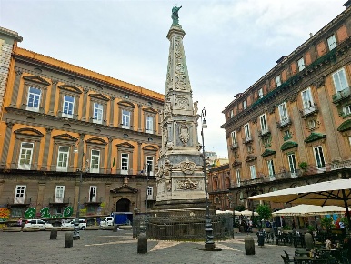 Foto Appartamento in Vico San Geronimo, Napoli Centro Storico di 90 m²