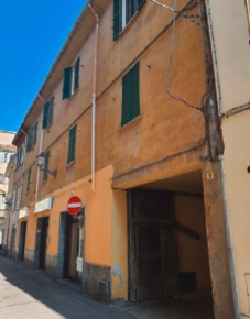 Foto Appartamento a Valenza Centro di 110 m² con 6 locali in vendita