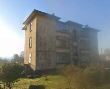 Foto Appartamento a Sesto Calende Centro di 75 m² con 5 locali in vendita