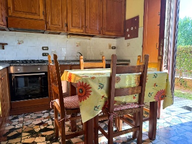 Foto Appartamento a Lucca Sant'Angelo di 100 m² con 5 locali in vendita