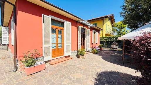 Foto Casa indipendente a Pescia Collodi, Ponte all'Abate, Monte a Pescia