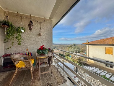 Foto Villa bifamiliare a Peccioli di 145 m² con 5 locali in vendita