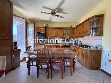 Foto Appartamento a Santa Maria a Monte Centro di 84 m² con 4 locali