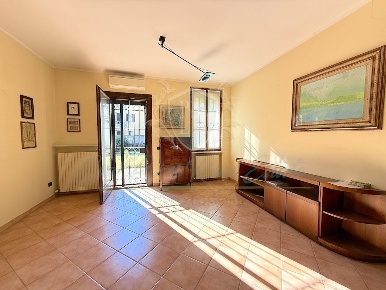 Foto Casa indipendente in Via Gramsci, Casalpusterlengo Centro di 225 m²