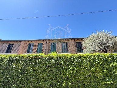 Foto Appartamento in Via C. Mezzabarba, Lodi di 88 m² con 3 locali