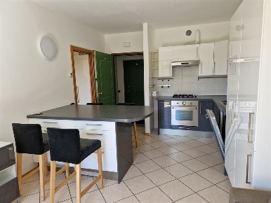 Foto Appartamento a Trento di 50 m² con 2 locali in affitto