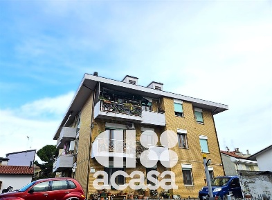 Foto Appartamento in via Giuseppe Mazzini, Cesenatico di 108 m² in vendita