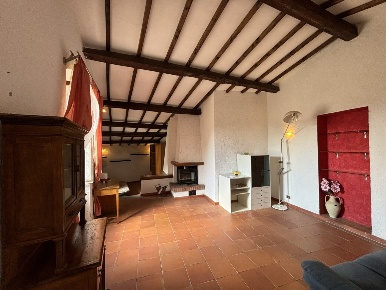 Foto Appartamento a Magliano in Toscana Centro di 90 m² con 4 locali