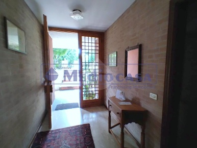 Foto Laboratorio in Via Gino Piva, Rovigo di 51 m² con 3 locali in affitto