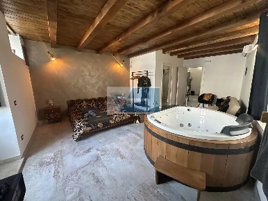 Foto Appartamento in Vico Regina Bianca, Noto Centro con 4 locali